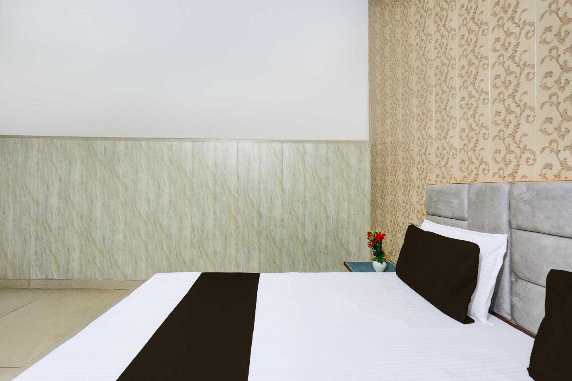 Hotel O Vk Palace Agra  Eksteriør bilde